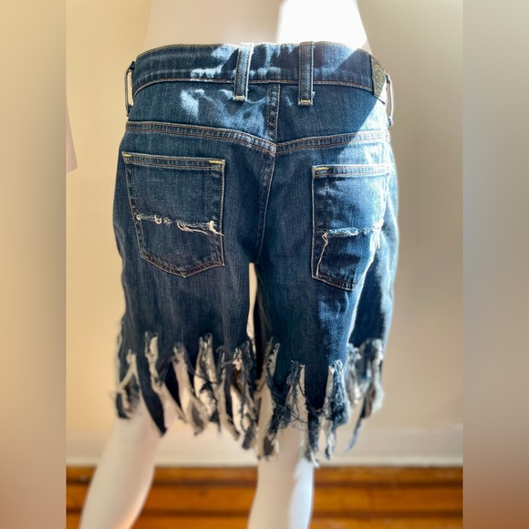 Lucky Brand Distressed Denim Jean Shorts Dark Blue Easy Rider 8/29 - Picture 3 of 11